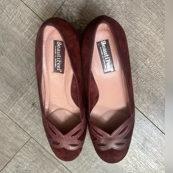 Beautifeel Burgundy Suede Heels with decorative overlay Size 7 - Picture 2 of 5